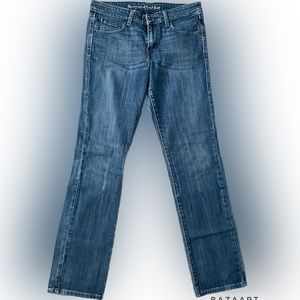 Levi Womens Jeans